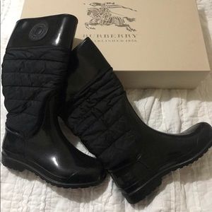 Burberry winter boots